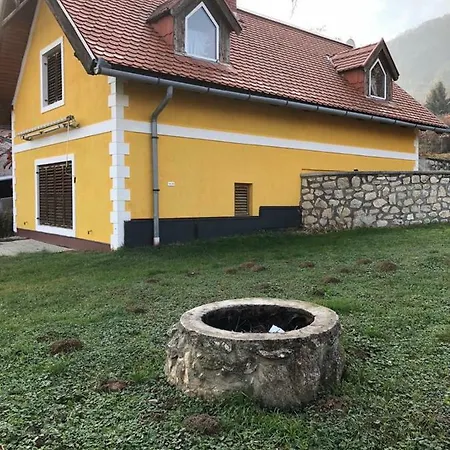 Haus Am Weinberg Dom wakacyjny Balatonederics